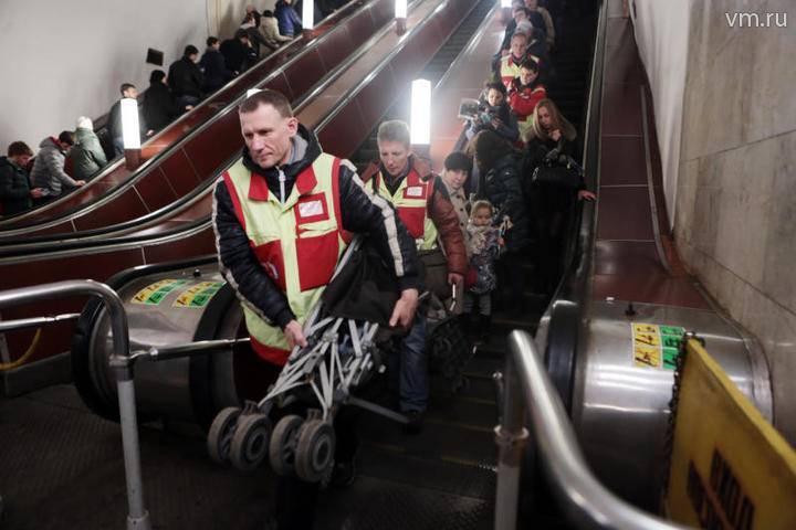 Более 70 тысяч пассажиров получили помощь в столичном метро