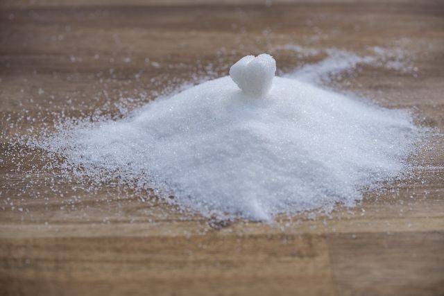 В России оптовые цены на сахар снизились на 27,5%