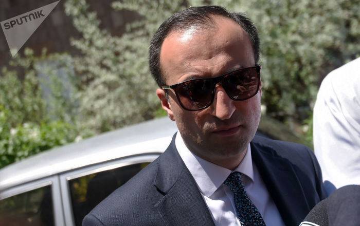 "Севан самоочищается": министр здравоохранения Армении успокоил общественность