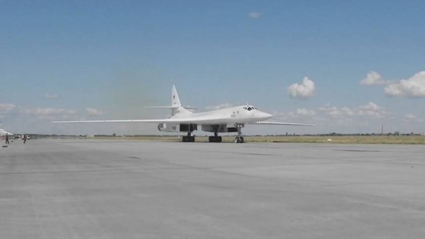 Видео: российские Ту-160 преследовали западные истребители