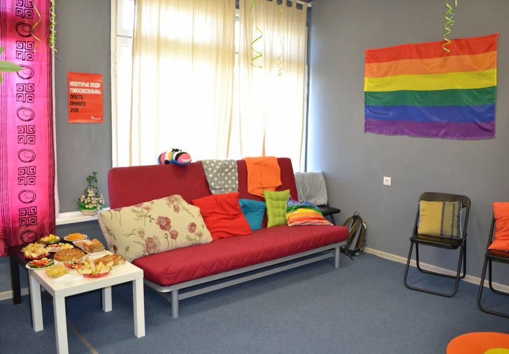 В екатеринбургский центр ЛГБТ, добившейся штрафов за гомофобные комментарии в ВК, поступили угрозы