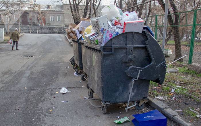 "Мусорный" шантаж в Ереване: "Санитек" и мэрия Еревана обменялись обвинениями