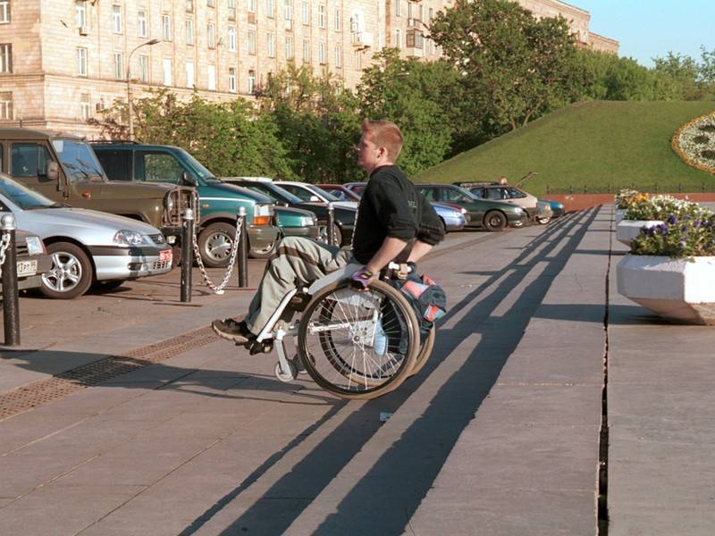 Менее четверти транспортной инфраструктуры в РФ адаптировано для инвалидов