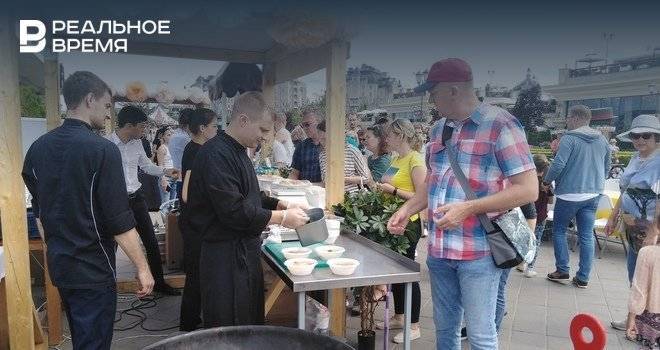 В Казани открылся городской рыбный пикник