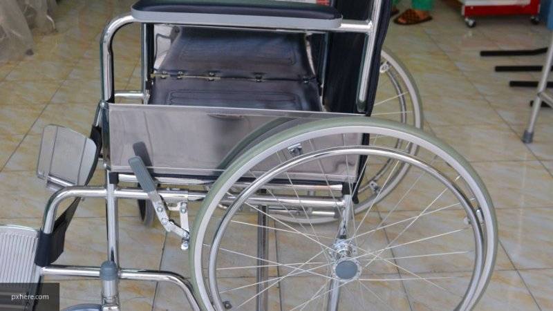 Общественность тестирует безбарьерную среду у центра реабилитации инвалидов в Петербурге