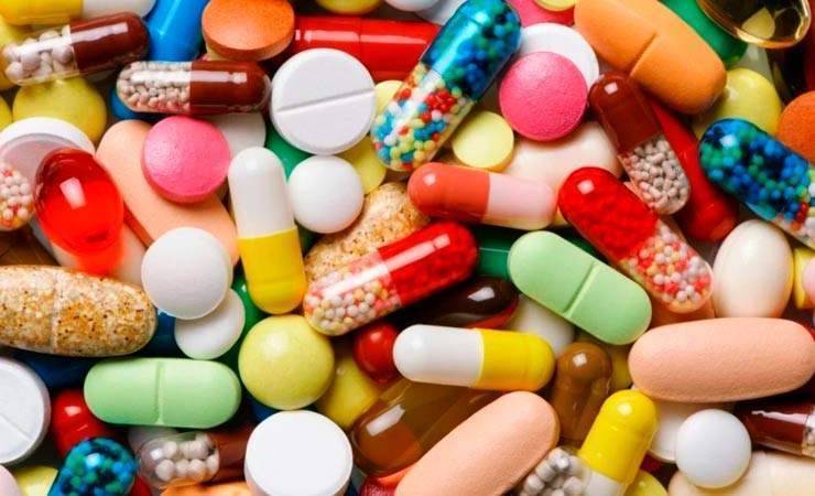 Минздрав просит присылать в фейсбук чеки на лекарства, которые за границей стоят дешевле
