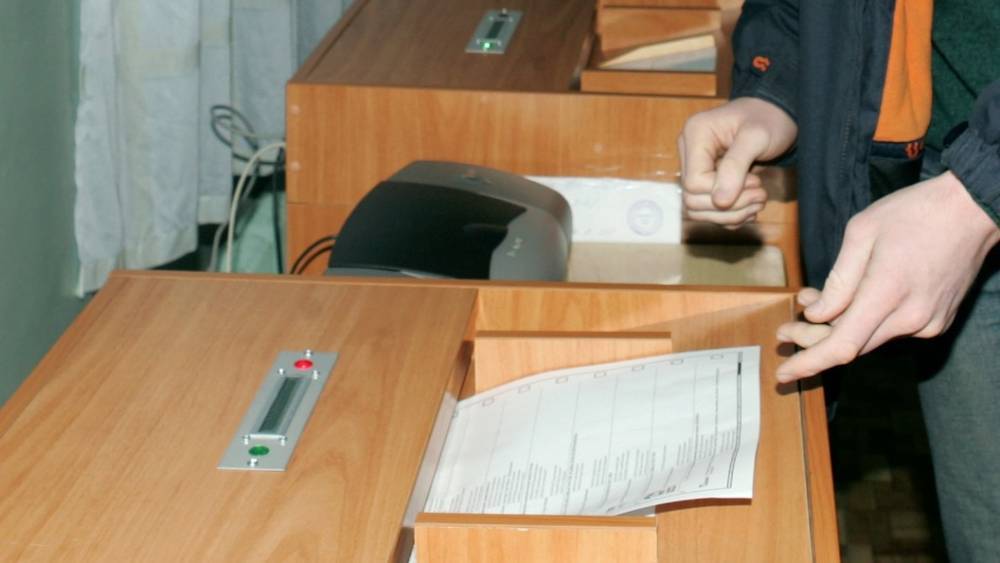 Поддержка "с того света" не спасла: Кто пролетел мимо выборов в Мосгордуму