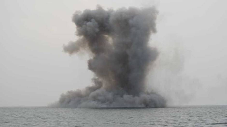 Беспилотный катер-камикадзе хуситов обнаружен в Красном море (фото)