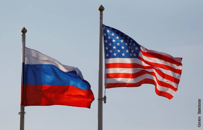 NYT узнала об отказе в визах РФ учителям Англо-американской школы в Москве