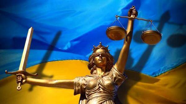 Кому готові служити українські судді?