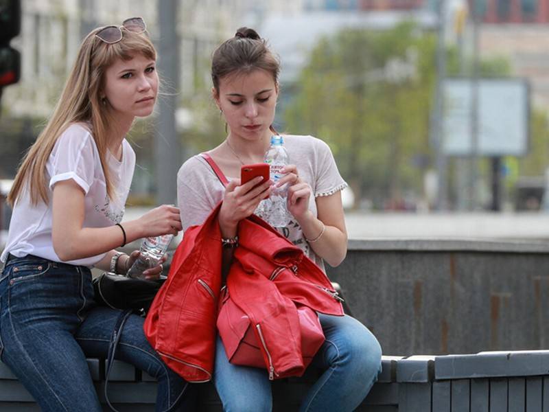 Телевидение и социальные сети усиливают депрессию у подростков