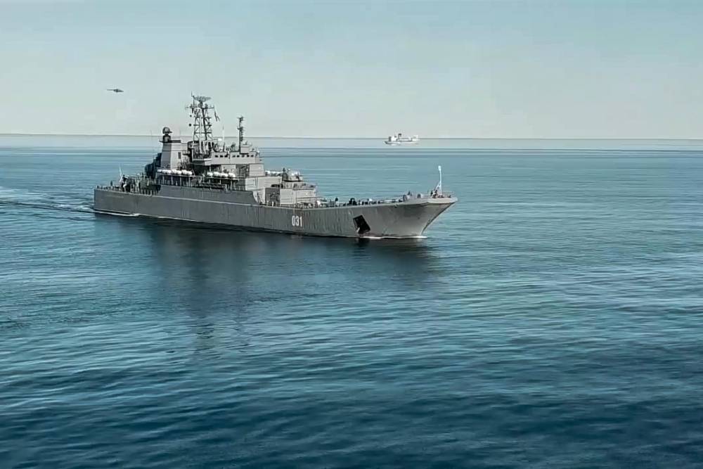 ВМФ России отработает высадку на базы вдоль Севморпути. РЕН ТВ