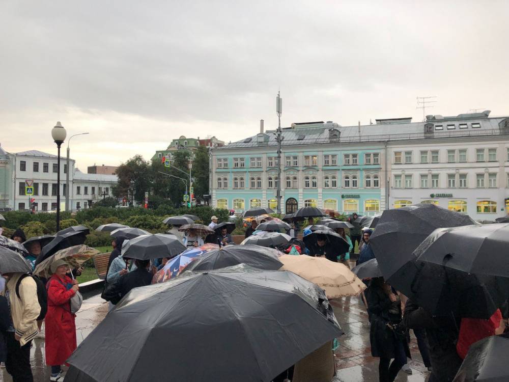 На Трубной площади начался очередной митинг в поддержку независимых кандидатов в Мосгордуму