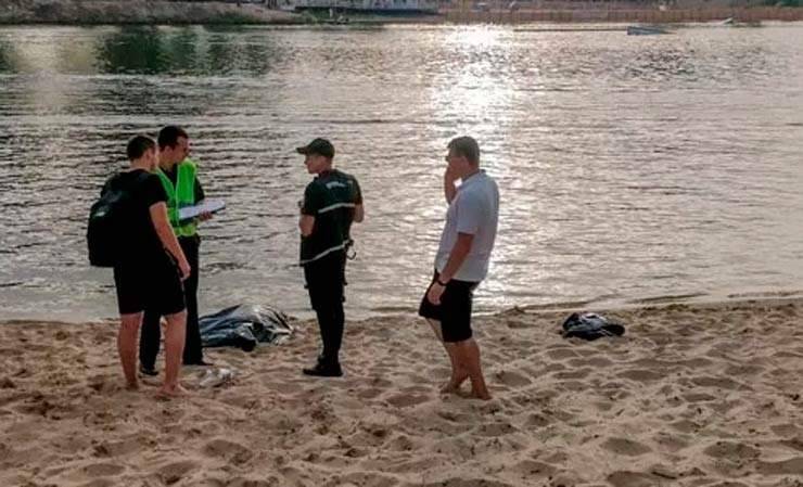 В России при купании на пляже утонули сразу семь человек