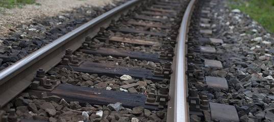 В Тюмени на железнодорожном перегоне нашли тело мужчины. Его насмерть сбил поезд