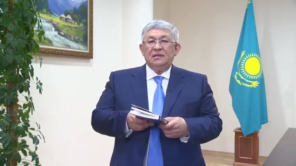 Глава администрации президента передал эстафету Элизабет Турсынбаевой
