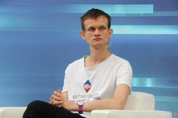 Виталик Бутерин: Эмиссия Ethereum может быть снижена на 2/3 к концу следующего года