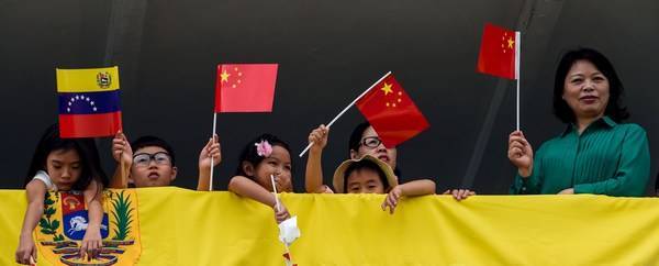 Как Китай спасает свои вложения в Венесуэлу