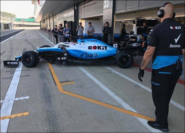 В Pirelli завершили первый день шинных тестов - все новости Формулы 1 2019