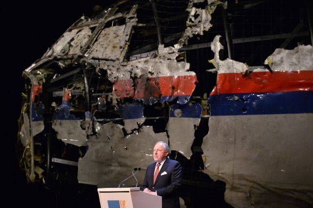 Украина прикрывается выдумками о катастрофе MH17 - Александр Шульгин