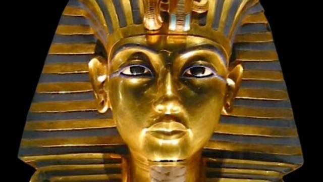В Египте начали реставрировать позолоченный саркофаг Тутанхамона. РЕН ТВ
