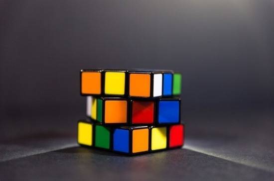 Искусственный интеллект собрал кубик Рубика за 20 ходов