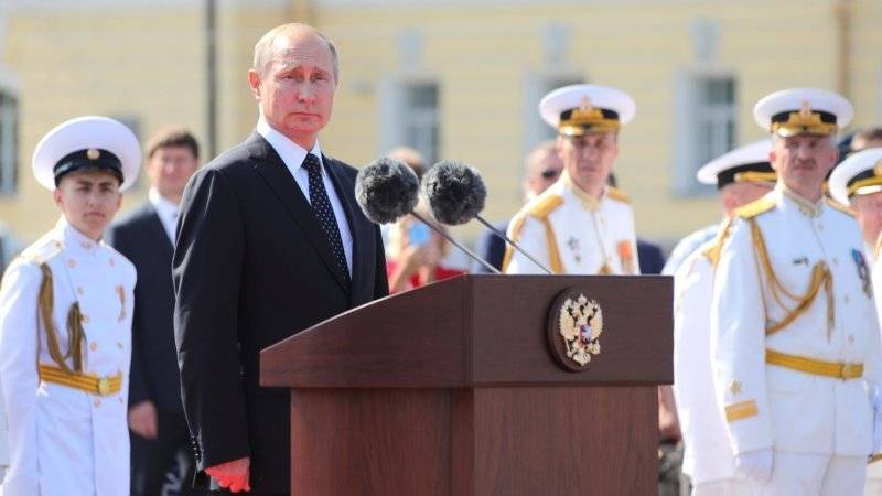 Путин может приехать на День ВМФ в Санкт-Петербург