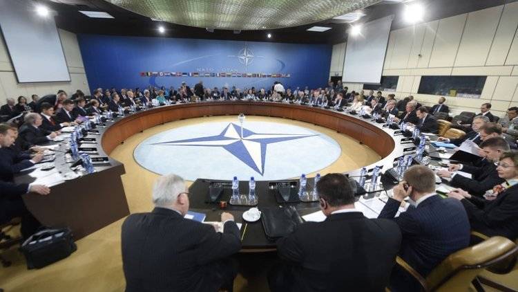 Докладчик НАТО случайно раскрыл места размещения ядерного оружия США