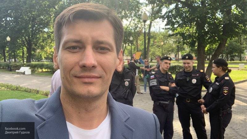 Дмитрию Гудкову отказали в регистрации на выборы в Мосгордуму