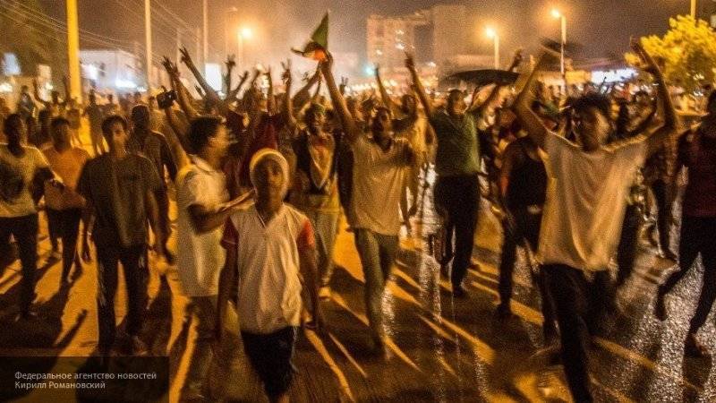 Подставной "митинг оппозиции" прошел в Судане в понедельник