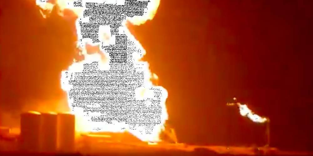 Илон Маск - Джонатан Макдауэлл - Прототип звездолета Маска загорелся во время проверки двигателя - ruposters.ru
