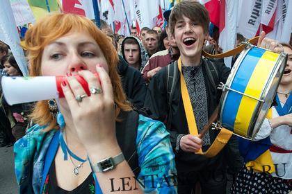 Украинских учителей предупредили о штрафах за русский язык