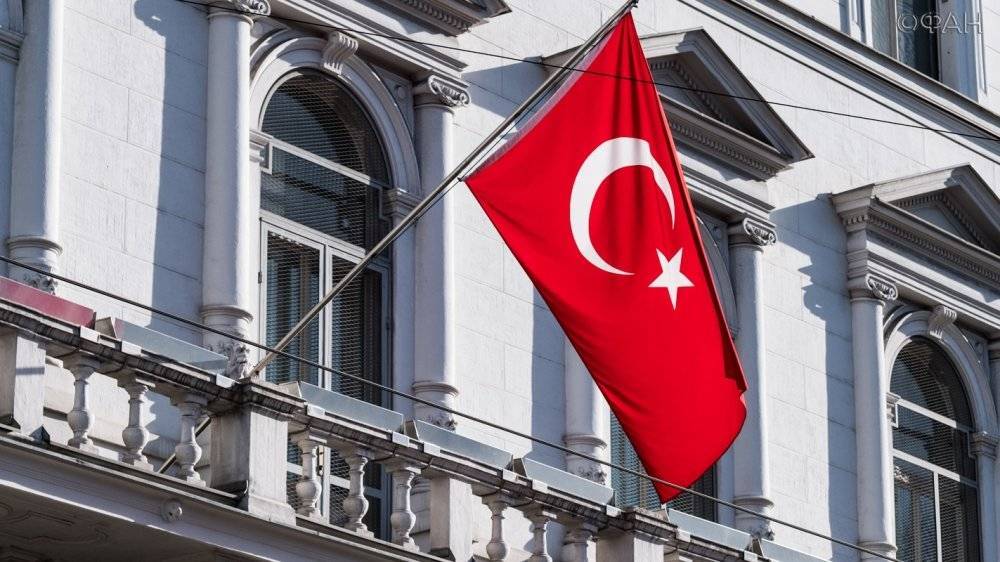 Турецкий дипломат погиб при атаке вооруженных людей на ресторан в Ираке