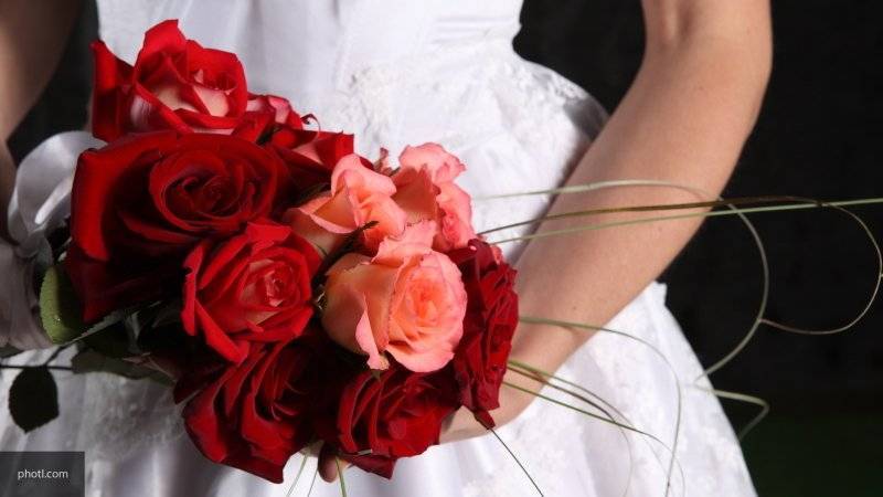 Российские невесты отказываются от свадебных платьев