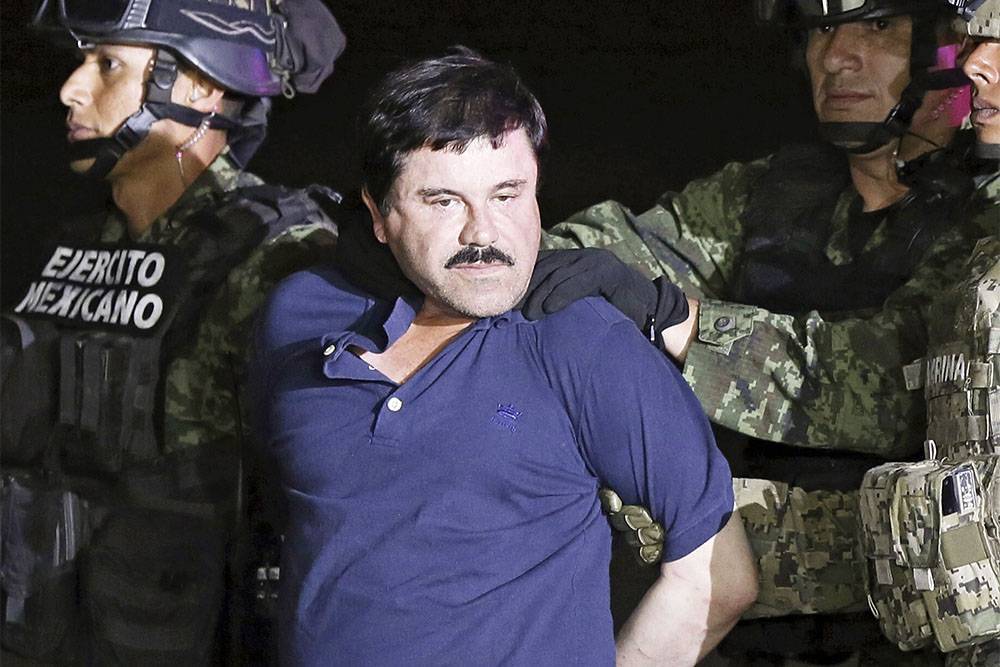 Суд в США приговорил наркобарона Эль Чапо к пожизненному заключению