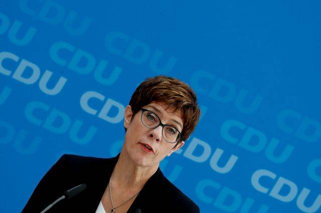 Министром обороны Германии станет глава партии ХДС