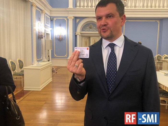 С июля 2020 года россиянам будут выдавать электронные паспорта
