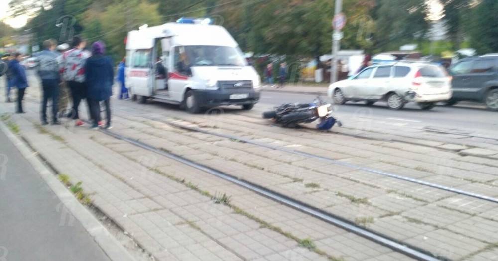 В Смоленске ищут свидетелей ДТП, в котором серьезно пострадал мотоциклист - readovka.ru - Смоленск