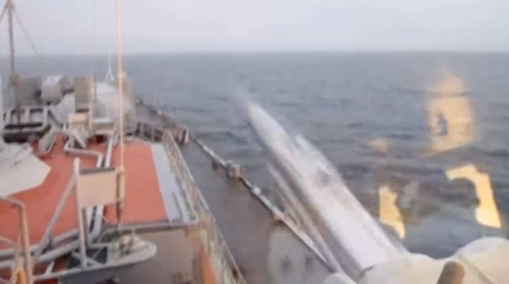Минобороны показало на видео пуски крылатых ракет «Москит» в Японском море