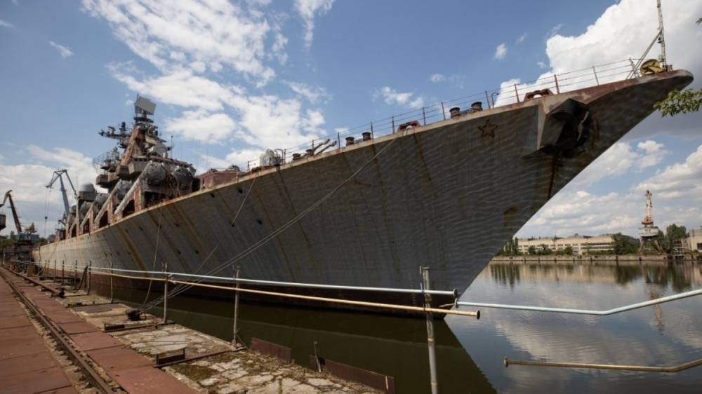 Зеленскому предложили разобрать на запчасти ракетный крейсер «Украина»