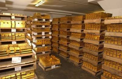Венесуэла продала золотые запасы на десятки млн долларов