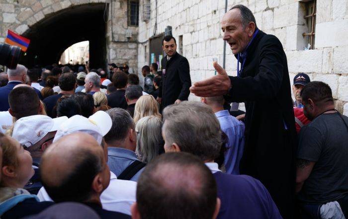 Израильские власти извинились за нападение евреев-ортодоксов на армян в Иерусалиме