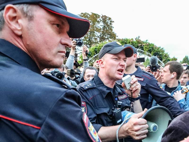 Полиция снова избила протестующих против свалки в Подмосковье
