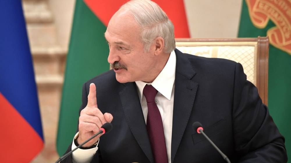 Лукашенко перед Путиным вспомнил о ВОВ: "Белорусы и ленинградцы больше всех пострадали"