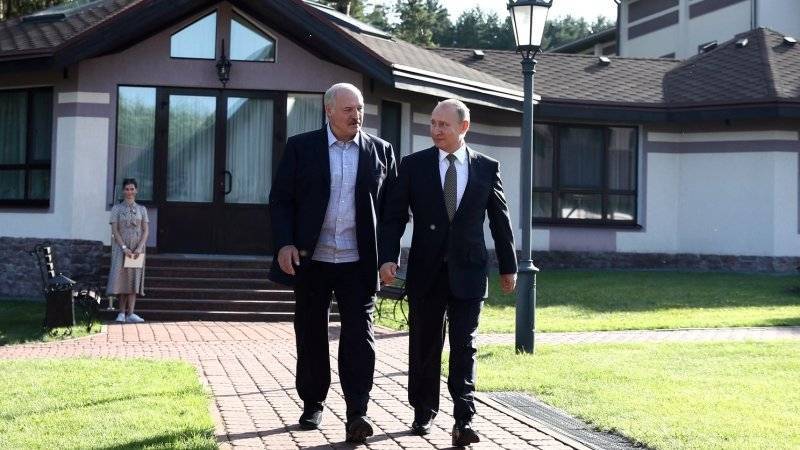 Лукашенко предложил Путину снять все спорные вопросы к декабрю