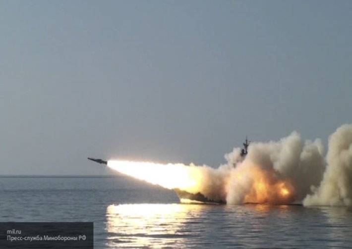 В Сети опубликовано видео испытаний вооружения кораблей ВМФ