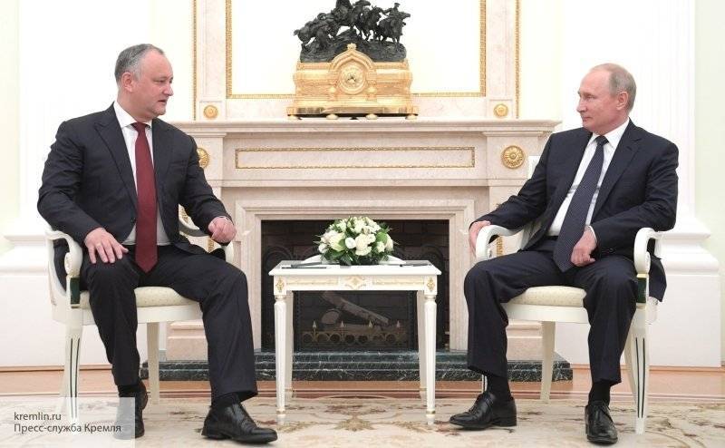Додон собирается встретиться с Путиным, чтобы лично попросить скидку на газ