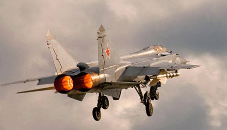 Три российских самолета попали в топ-5 самых быстрых истребителей
