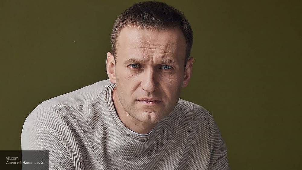 Навальный не спешит возмещать своим сторонникам миллионный штраф за незаконные митинги