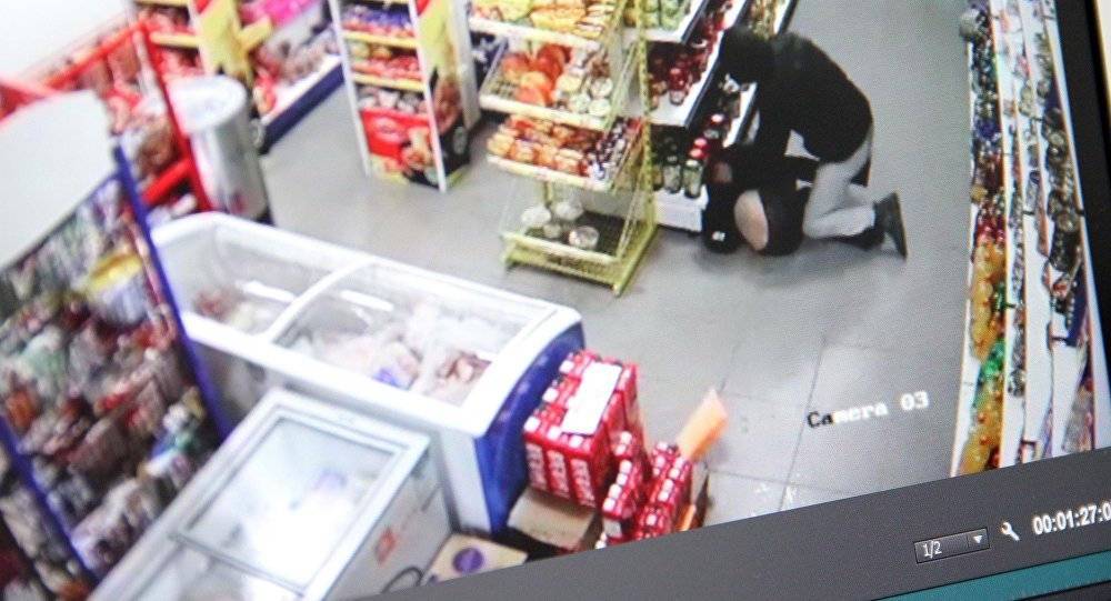В смоленском супермаркете произошло дерзкое преступление